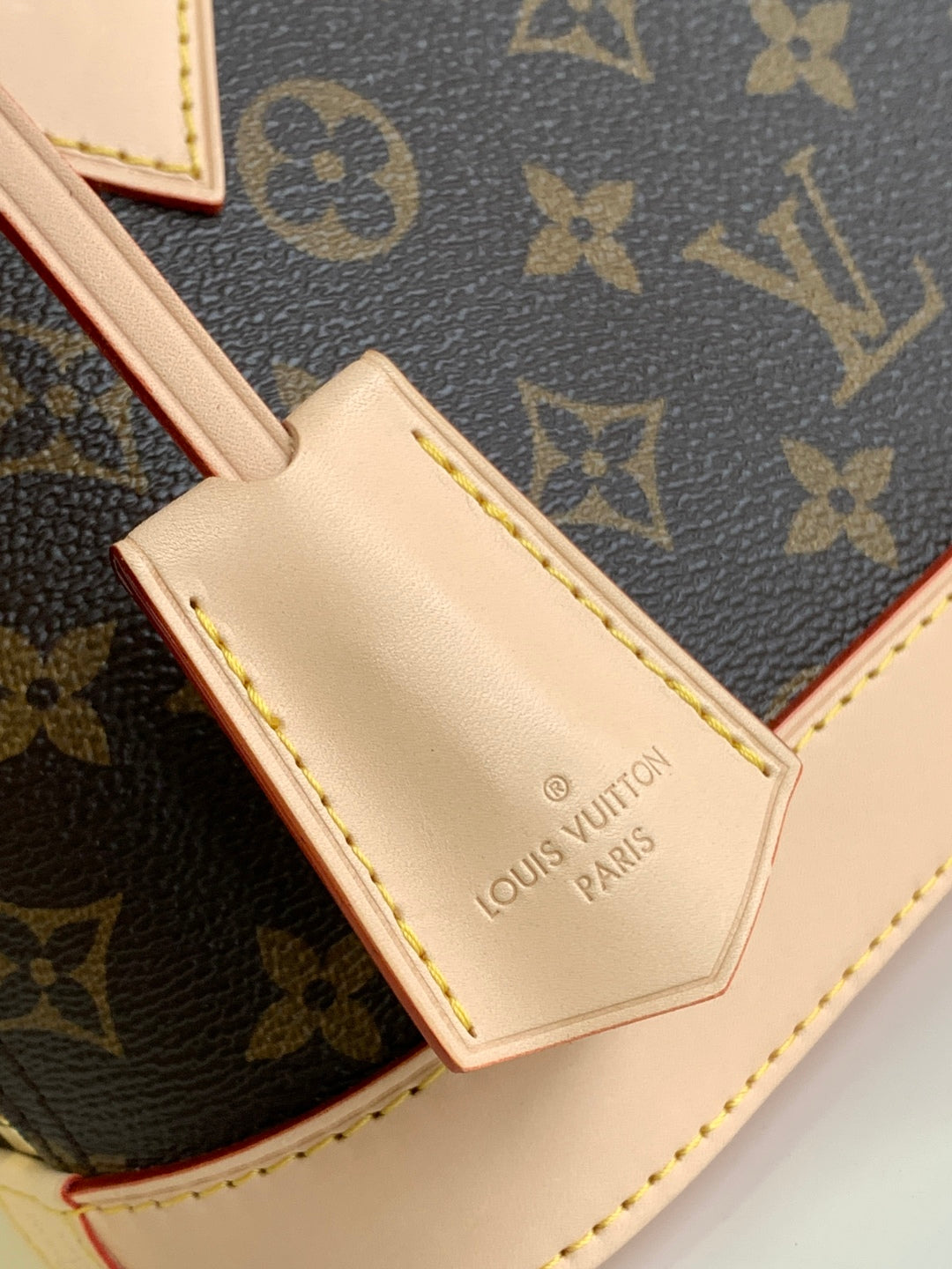 Louis Vuitton Alma